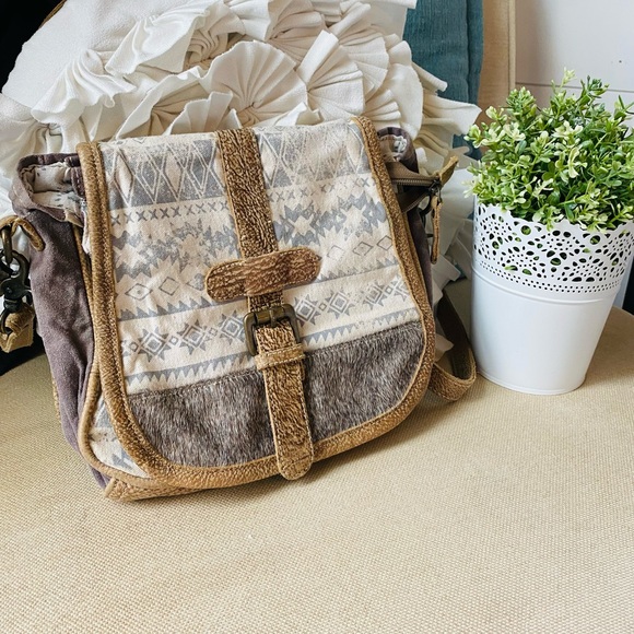 Boho Aztec crossbody bag - Picture 3 of 10